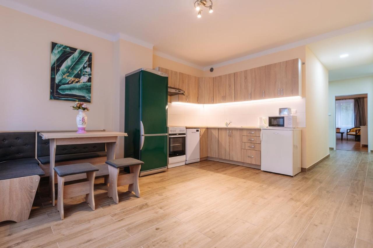 Apartments Tgm 11 卡罗维发利 外观 照片