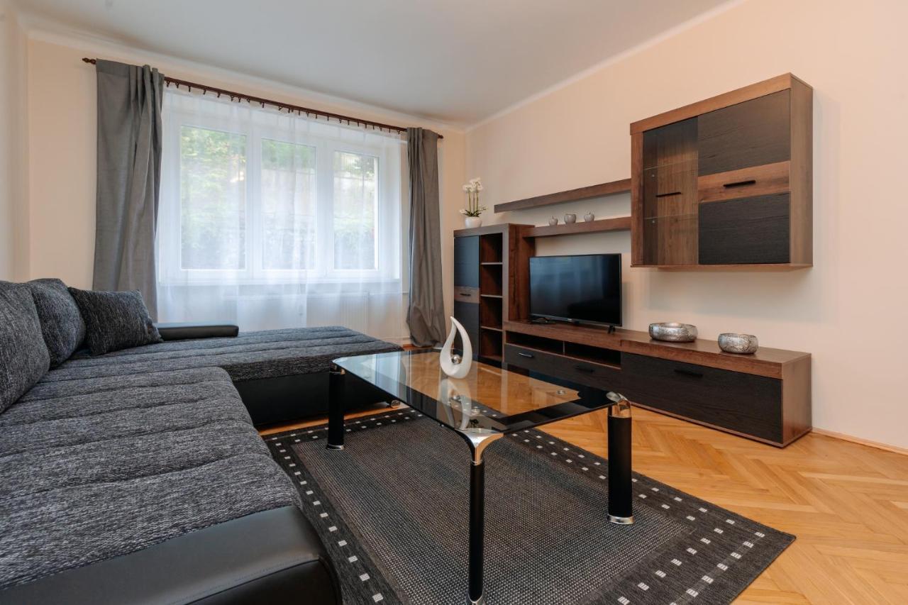 Apartments Tgm 11 卡罗维发利 外观 照片