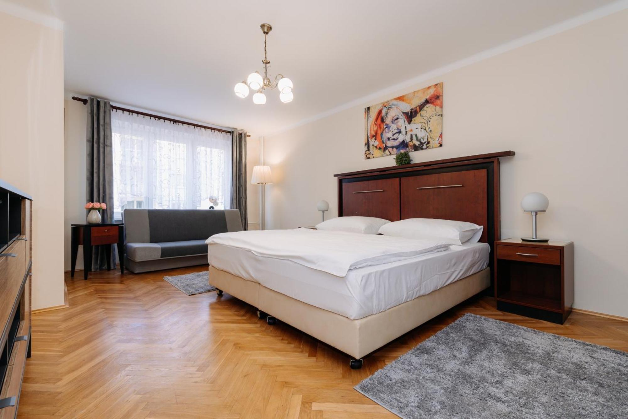 Apartments Tgm 11 卡罗维发利 外观 照片