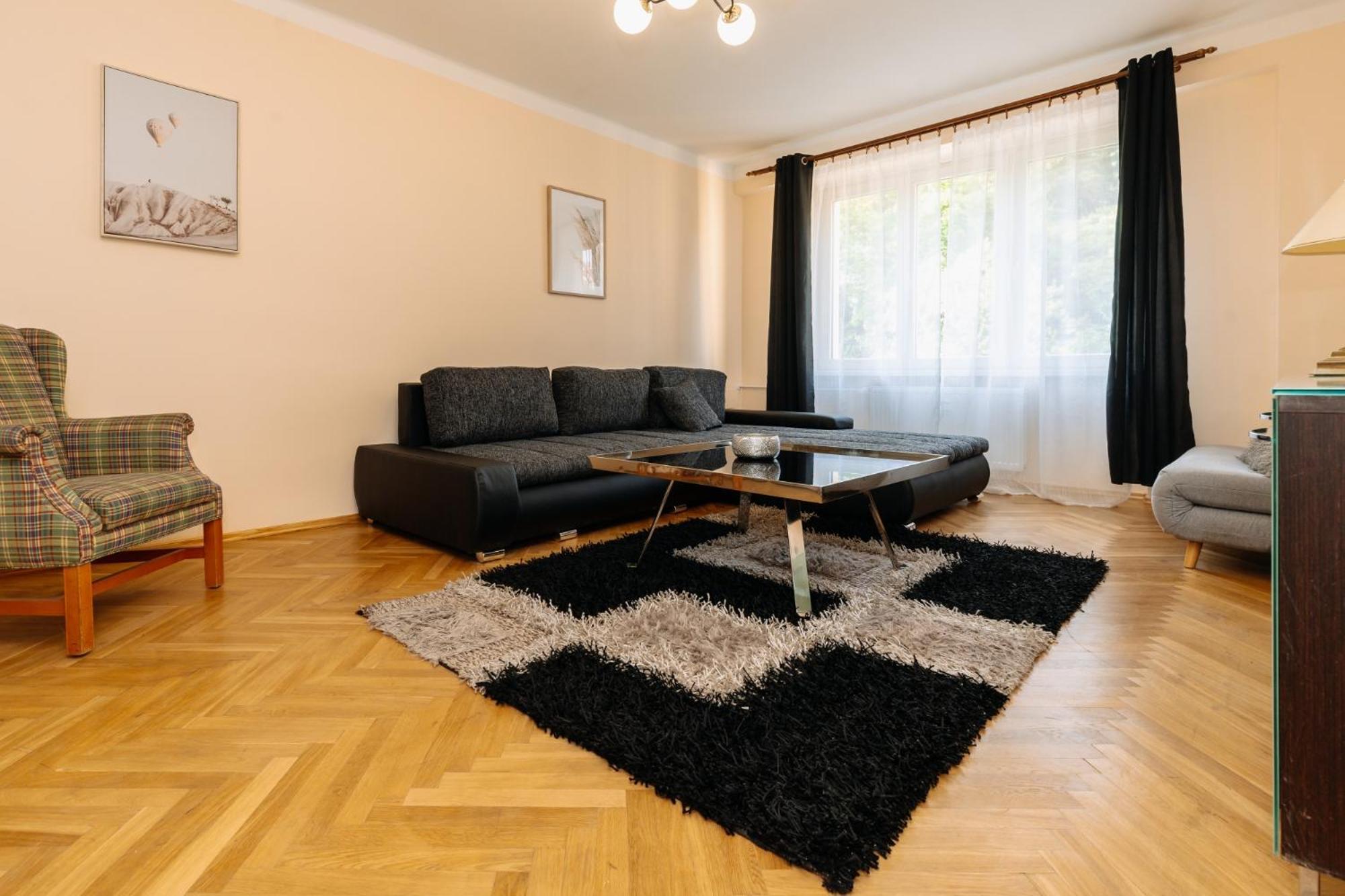Apartments Tgm 11 卡罗维发利 外观 照片